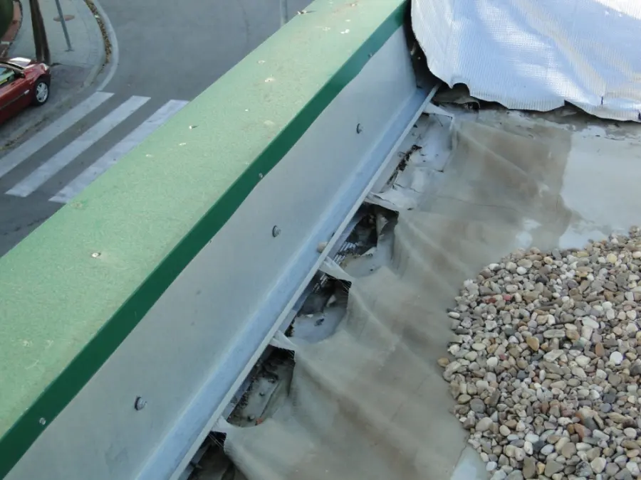 Incompatibilidad entre las láminas asfálticas y las de PVC