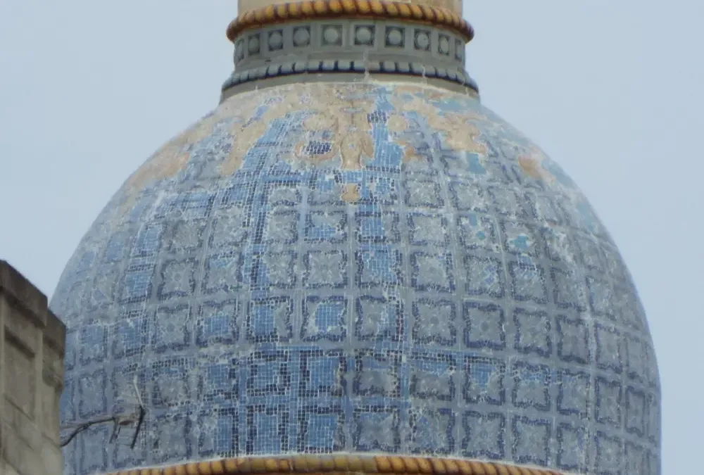 Cúpulas recubiertas con mosaicos